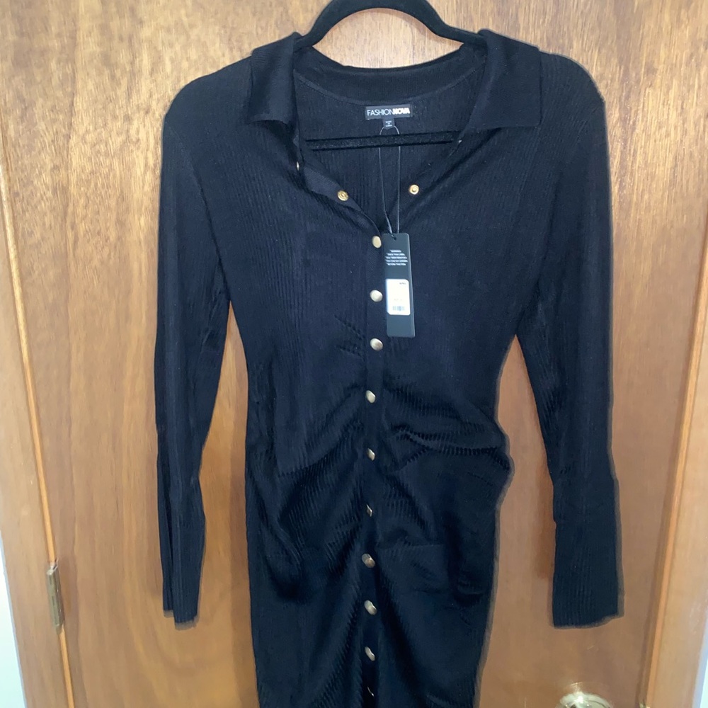 FASHION NOVA BLACK RUCHED DRESS. - Picture 5 of 7